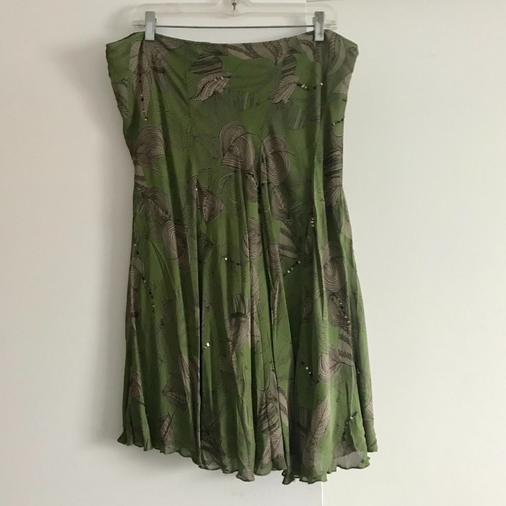 Anthropologie Odille swishy skirt with sequins